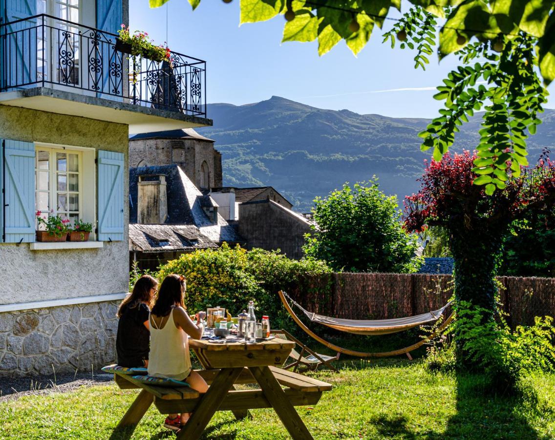 Pyrenees Cycling Lodge Saint-Savin  Eksteriør bilde