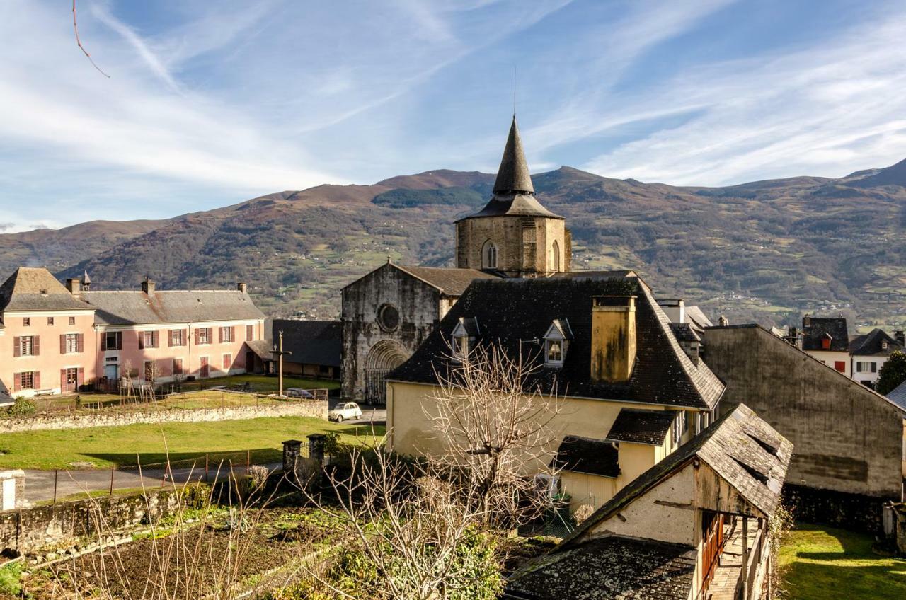 Pyrenees Cycling Lodge Saint-Savin  Eksteriør bilde