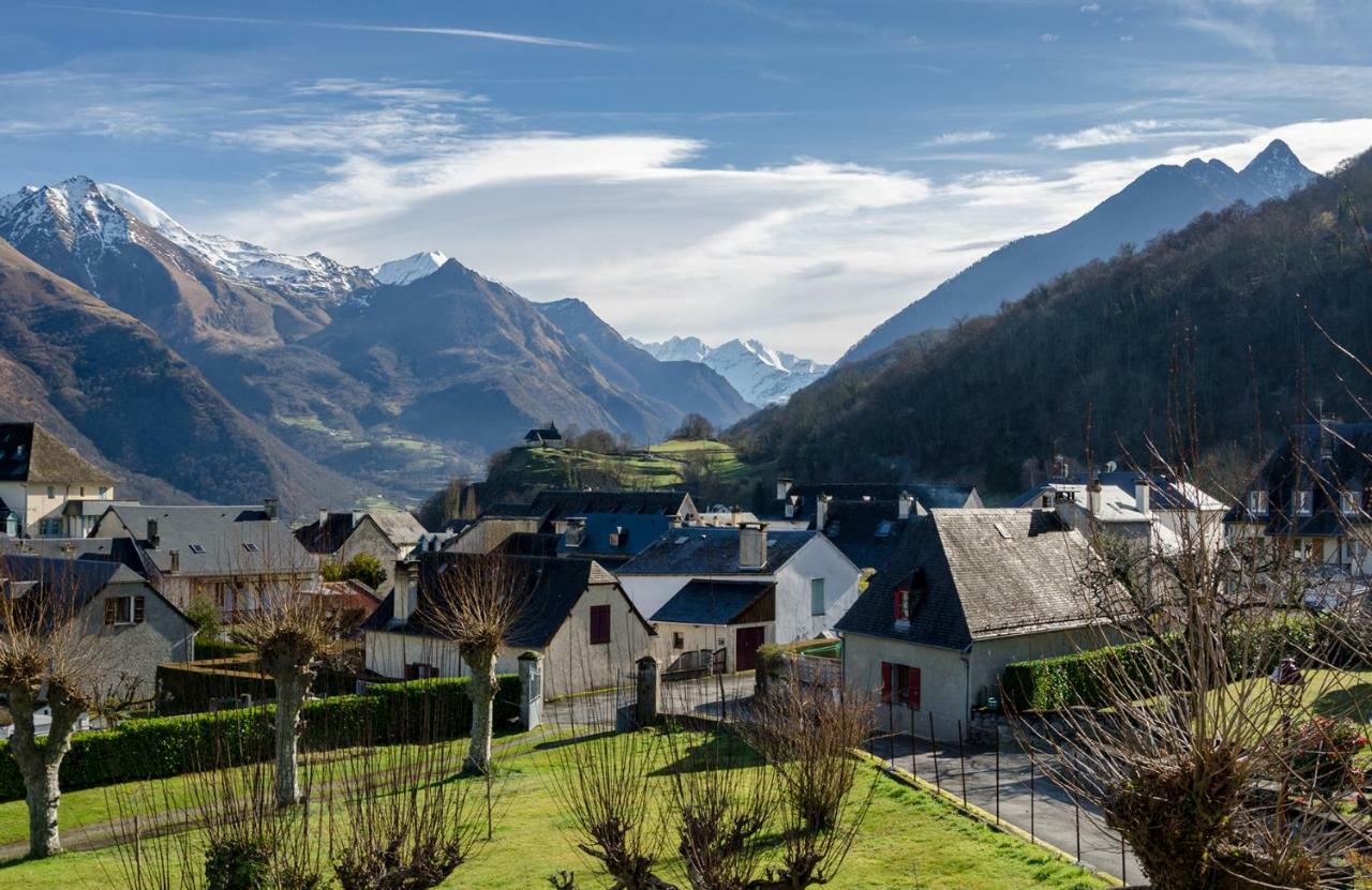 Pyrenees Cycling Lodge Saint-Savin  Eksteriør bilde