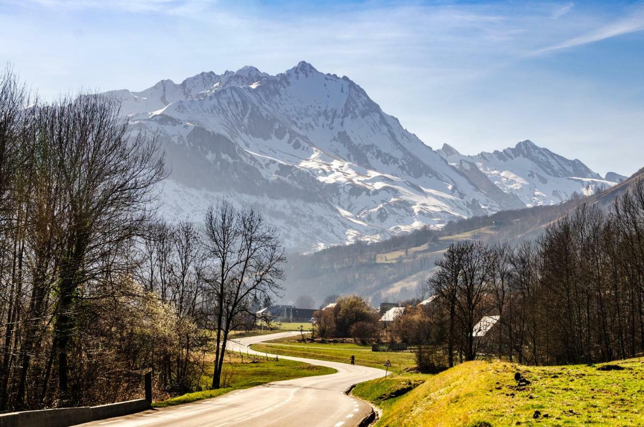 Pyrenees Cycling Lodge Saint-Savin  Eksteriør bilde