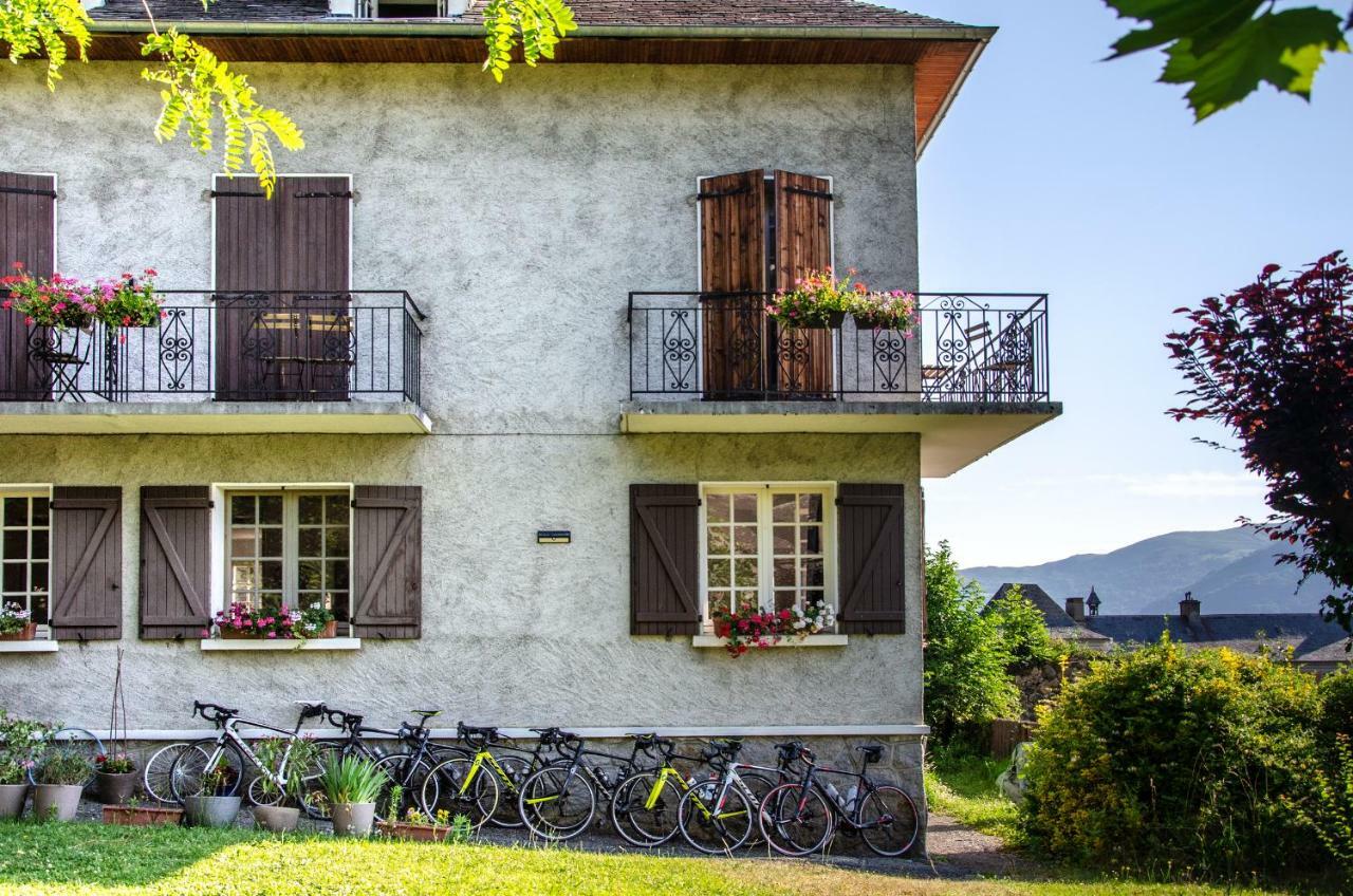 Pyrenees Cycling Lodge Saint-Savin  Eksteriør bilde